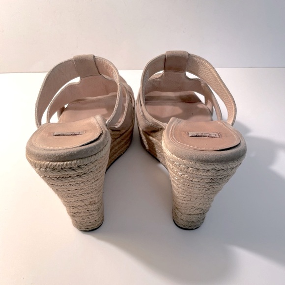 UGG Suede Sandals Size 10 - Picture 3 of 6